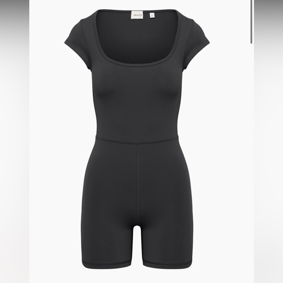 Aritzia Pants - BRAND NEW CONDITION Wilfred Theodora Romper